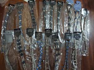 lot 6052 image: 17 necklaces