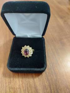lot 6059 image: womens ring in box