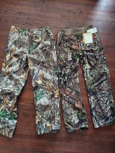 lot 6071 image: 2 Rustic Ridge camo pants sizes L & XL