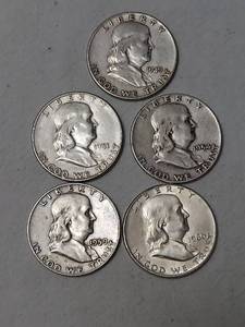lot 5817 image: 5 Franklin half dollars, silver