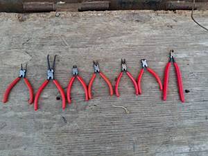 lot 1015 image: Snap-on precision pliers and cutters set