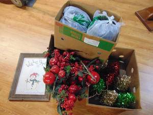 lot 1170 image: Christmas decor - small trees, greenery