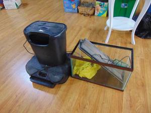 lot 1177 image: Aquarium, printer and shredder - untested