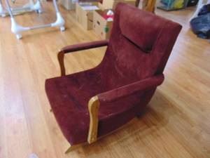 lot 1182 image: Small childs rocking chair