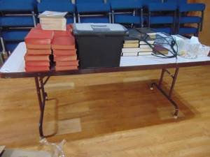 lot 1193 image: 6 folding table no contents