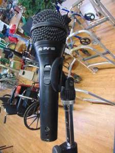 lot 1238 image: Peavey PV12 microphone with stand