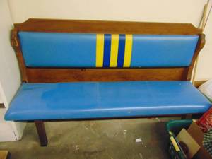 lot 1258 image: 5 12 padded bench