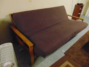 lot 1267 image: Futon in great shape