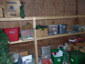 lot 1283 image: Huge lot of Christmas decor