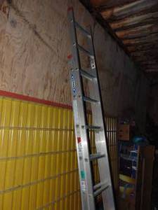 lot 1294 image: Werner aluminum extension ladder