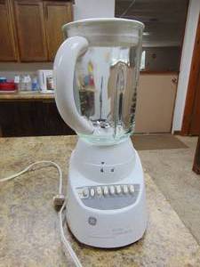 lot 1331 image: GE Blender