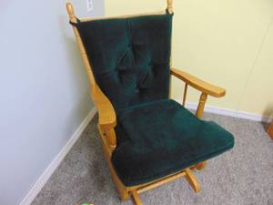 lot 1360 image: Glider Rocker