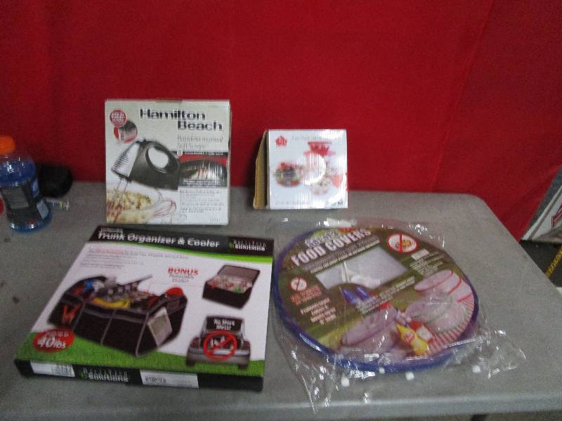 lot 4243 image: Lot of Random Items