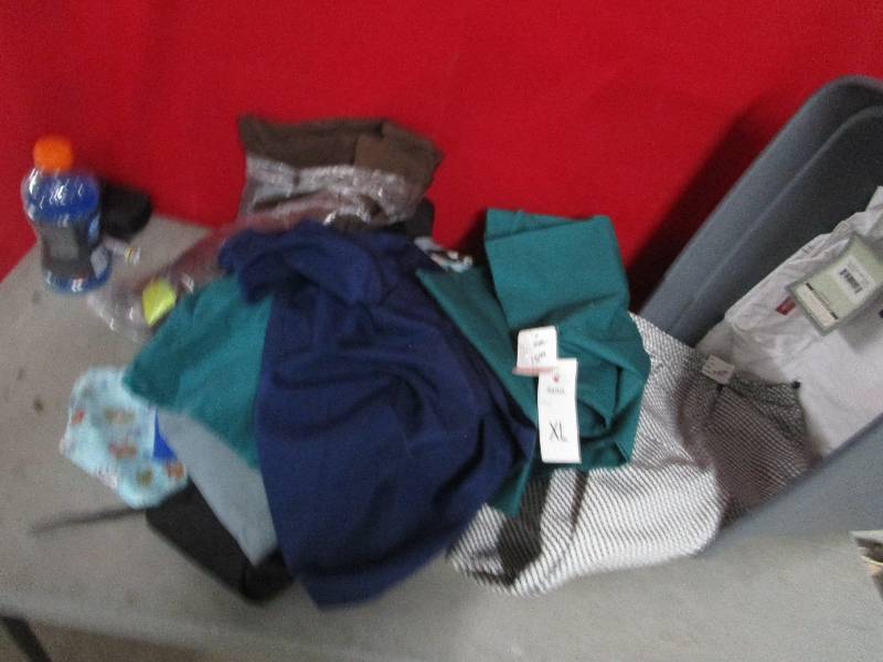 lot 4240 image: Scrubs Lot