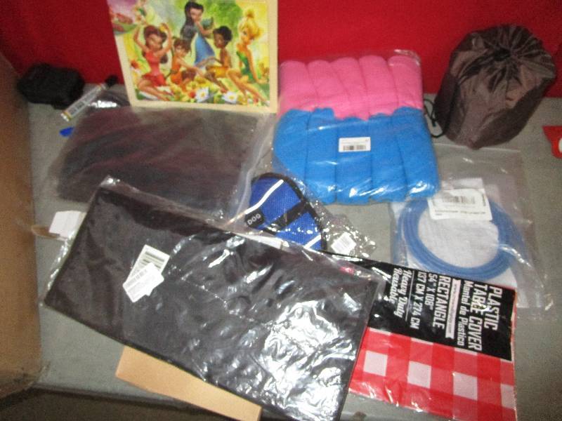 lot 4282 image: Lot of Random Items