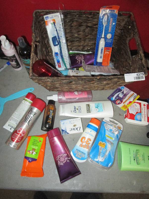 lot 4279 image: Bathroom Products