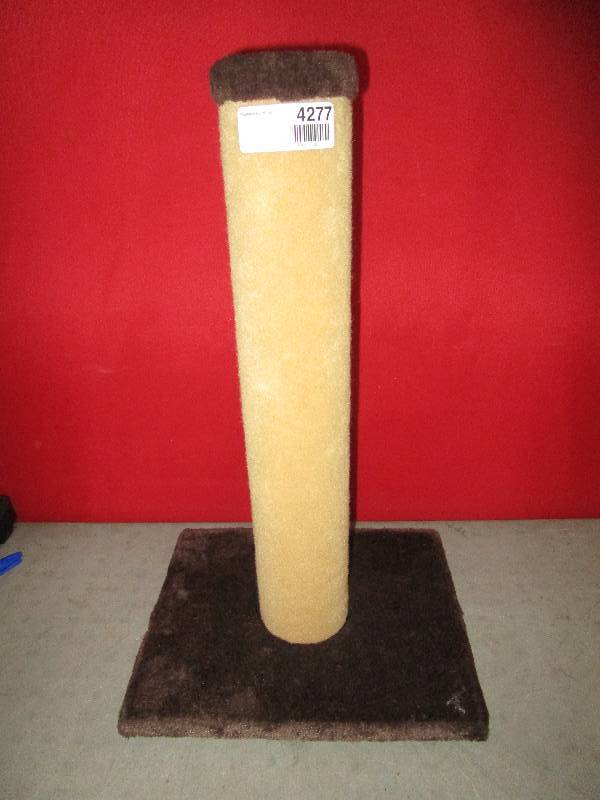 lot 4277 image: Cat Scratching Post