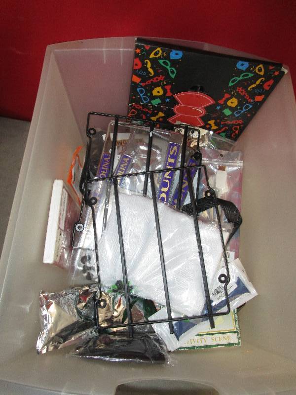 lot 4276 image: Lot of Random Items