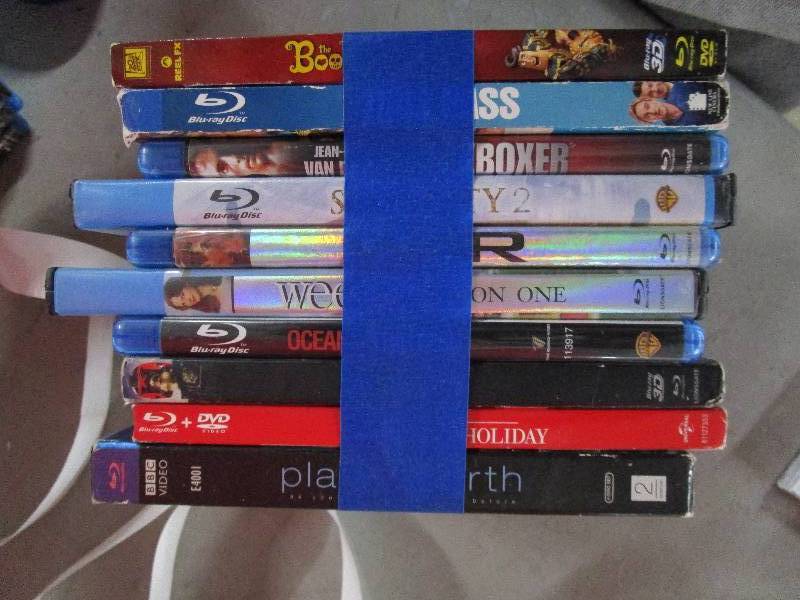 lot 4266 image: Blu-Ray DVD Bundle