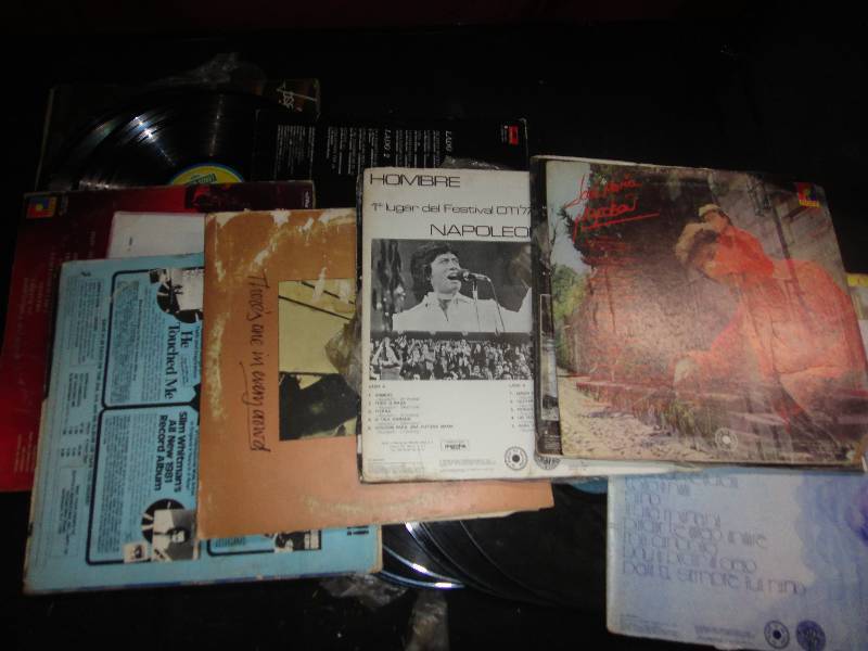 lot 4297 image: Lot of Albums