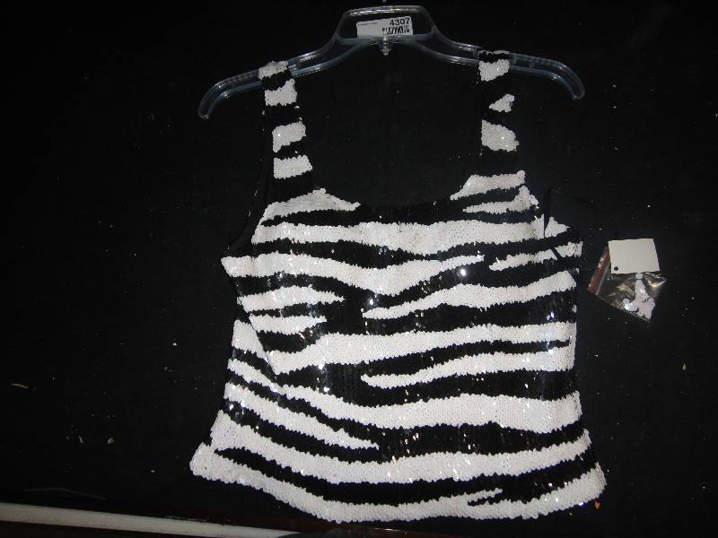 lot 4307 image: Womans Zebra Top