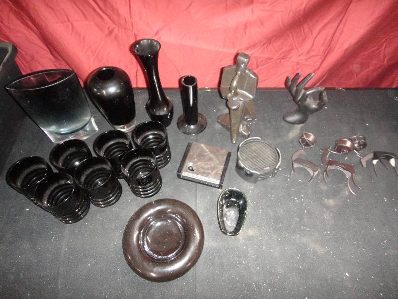lot 4316 image: Lot of Random Items