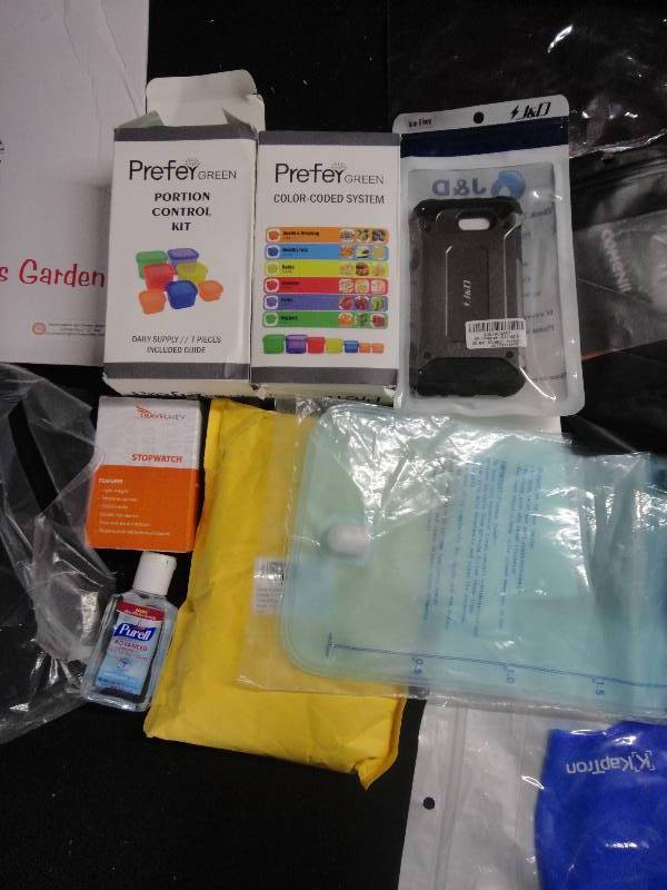 lot 4342 image: Lot of Random Items