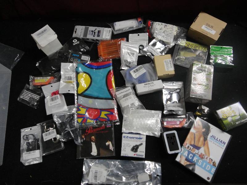 lot 4346 image: Lot of Random Items