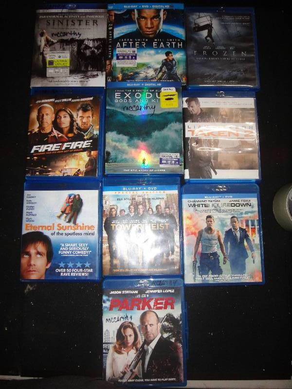 lot 4349 image: Blu-Ray DVD Bundle