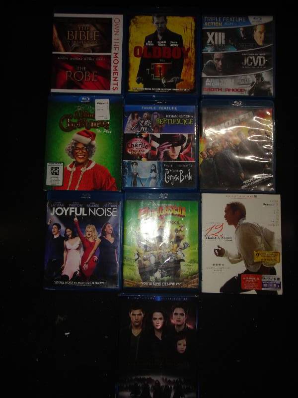 lot 4350 image: Blu-Ray DVD Bundle