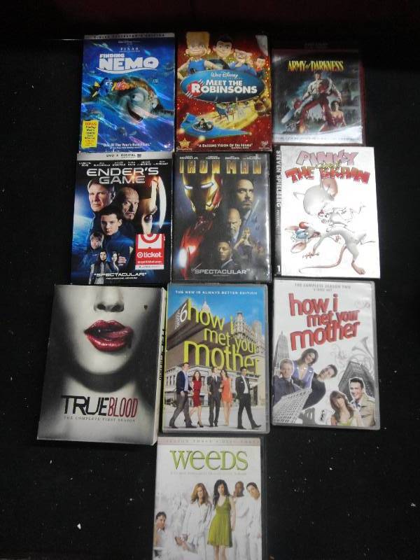 lot 4354 image: Blu-Ray DVD Bundle