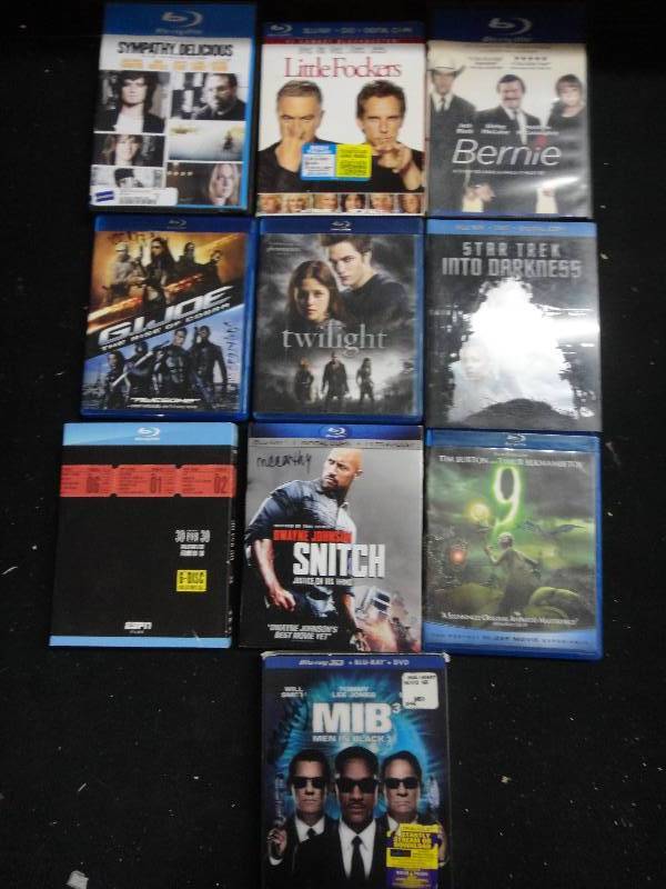 lot 4356 image: Blu-Ray DVD Bundle