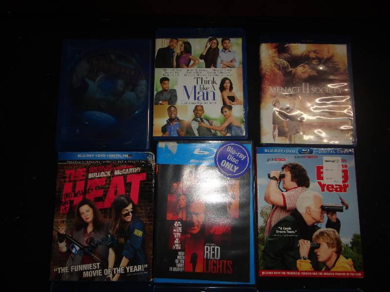 lot 4357 image: Blu-Ray DVD Bundle