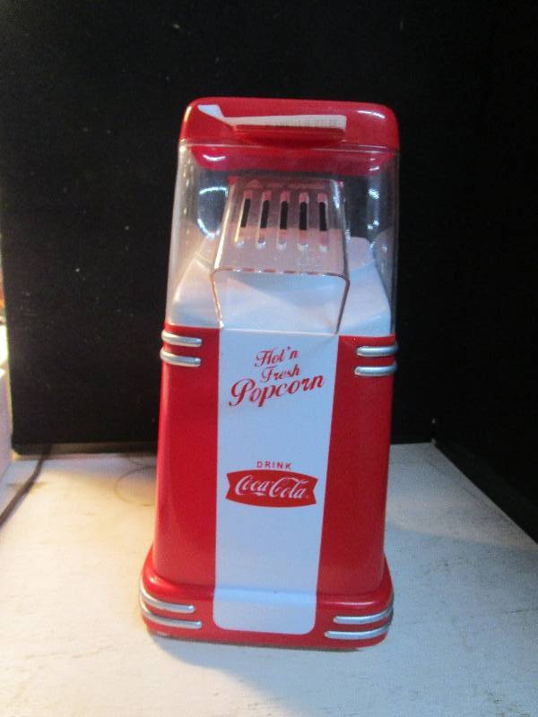 lot 3825 image: Coca-Cola Popcorn Maker