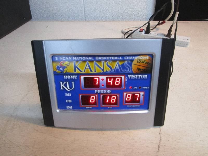 lot 3822 image: Kansas Jayhawks Alarm Clock