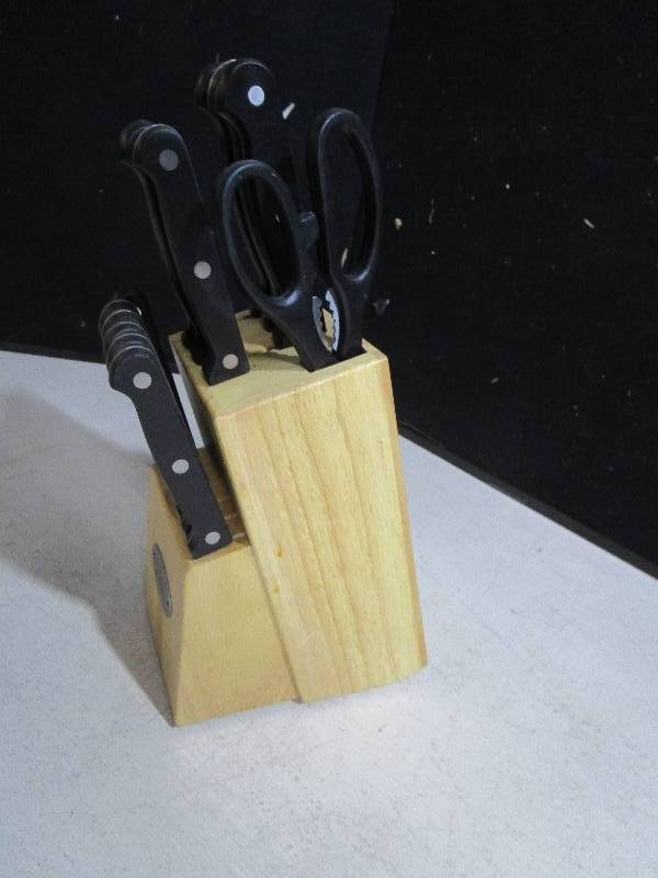 lot 3794 image: Ginsu Knife Set