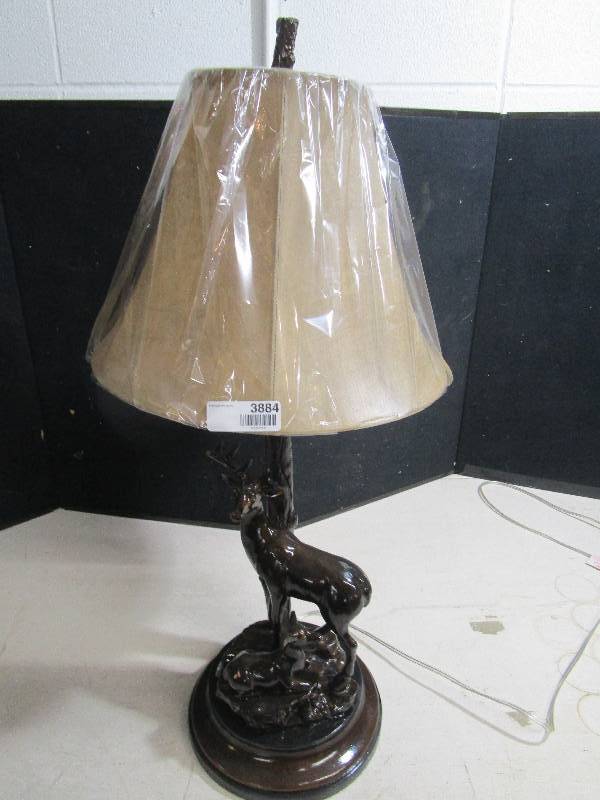 lot 3884 image: Deer Lamp See Pics