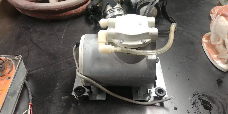 lot 6183 image: Motor with Pump