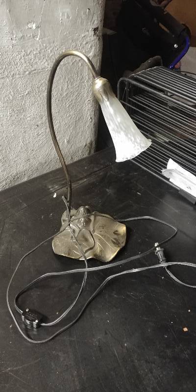 lot 6198 image: Decorative Table Lamp