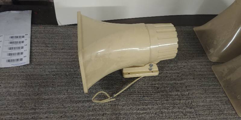 lot 45 image: Midex SP-30 Horn