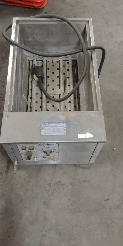 lot 58 image: Blue M Magni Whirl Utility Water Bath