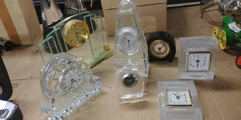 lot 69 image: Lot of Clocks