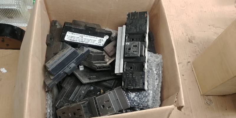 lot 91 image: Box of Office Outlets