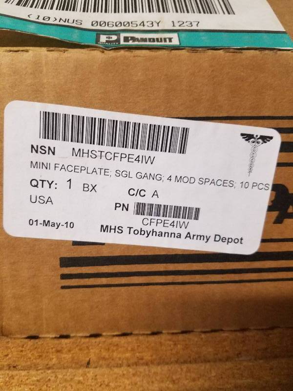 lot 3217 image: Box of 10 Panduit Mini-Com Single Gang 4 Module Faceplates