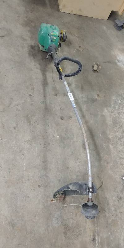 lot 159 image: Featherlite Weed Eater