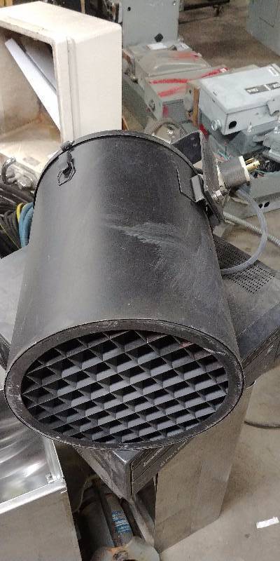 lot 7251 image: Large Stage Light Removed From Kemper Arena