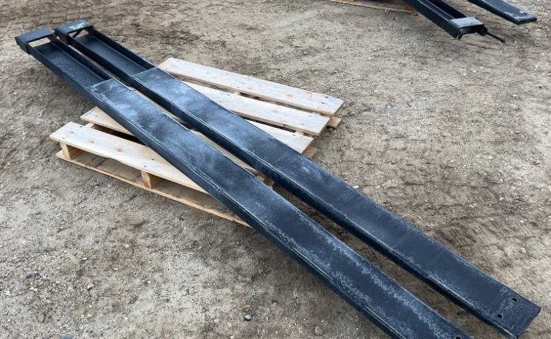 lot 653 image: Unused 2024 Suihe 10 ft Fork Extensions