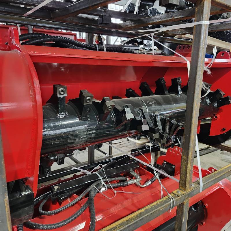 lot 8360 image: Unused GIYI Skid Steer Loader Mulcher  46 inch