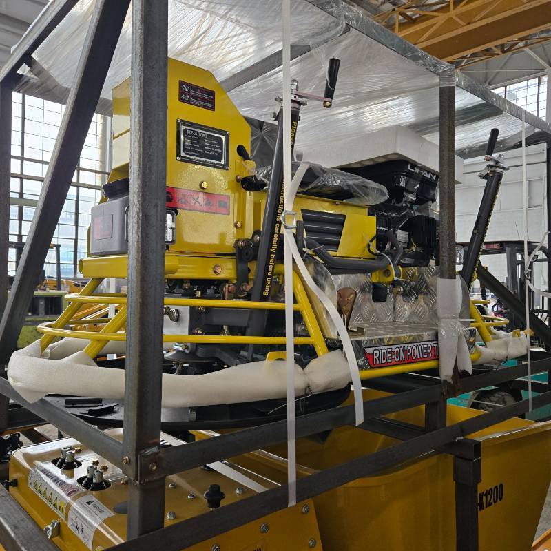 lot 8350 image: Unused CAPTOK Power Trowel  CK80R