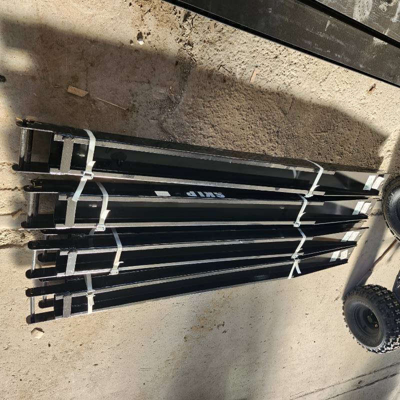 lot 8342 image: Unused GIYI 7ft Forklift Extention Rod